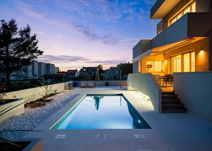 别墅 Opera 斯里马