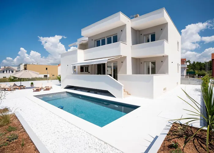 Opera 别墅 斯里马